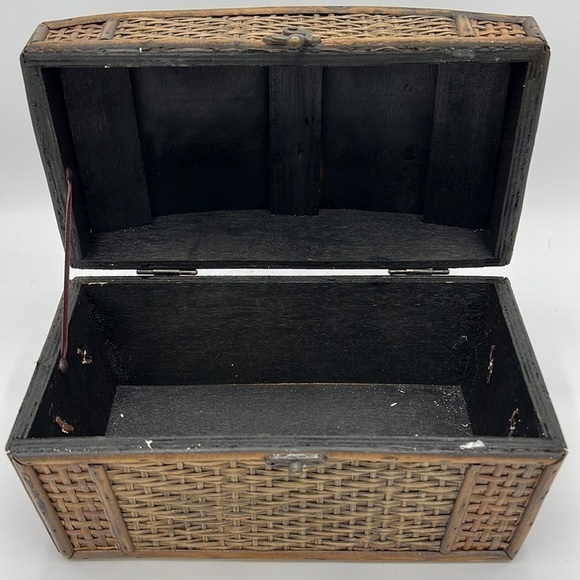 WOVEN WOODEN BROWN DECOR BOX - Picture 7 of 11